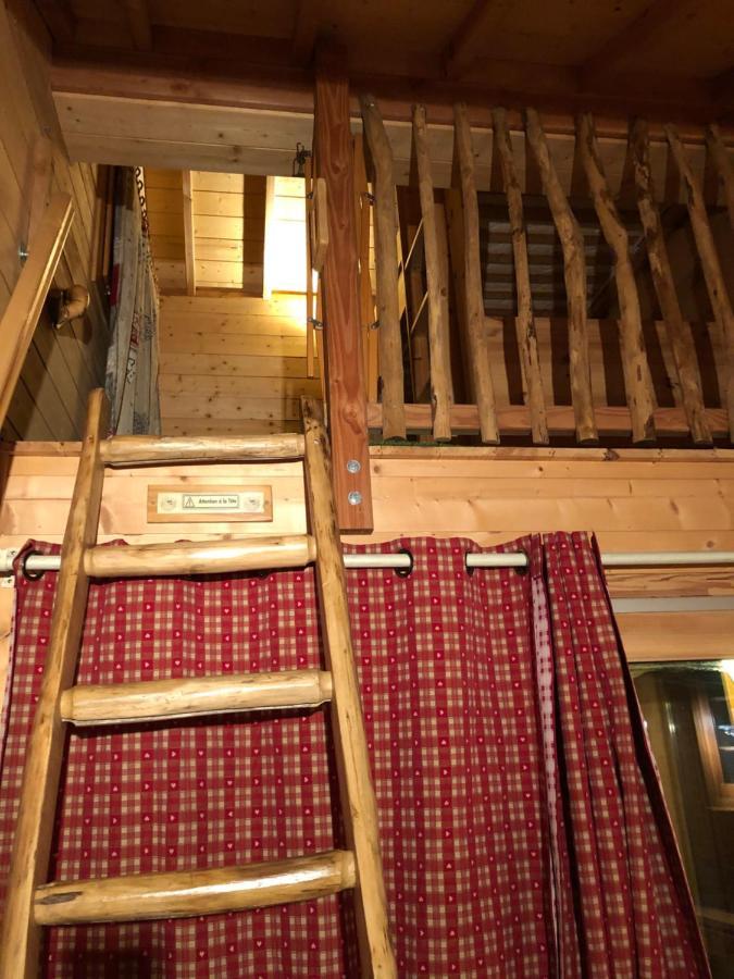 La Cabane A L'Oree Des Bornes エヴィル エクステリア 写真